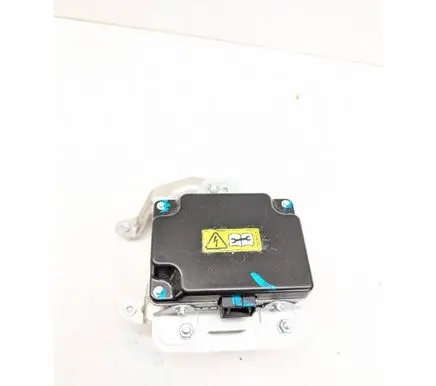 Mercedes-Benz S W222 Voltage converter inverter A1669820020