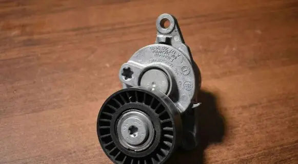 Mercedes-Benz A W177 Alternator belt tensioner A1772003400555525