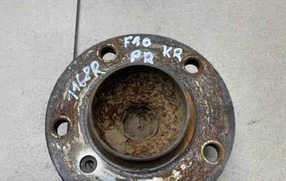 BMW 5 F10 F11 Front wheel ball bearing 6850153