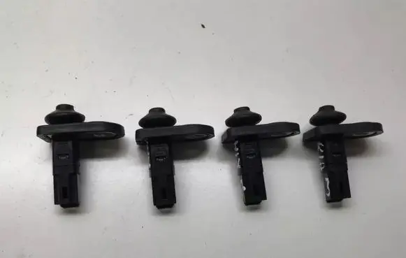 KIA Sportage Front door sensor 