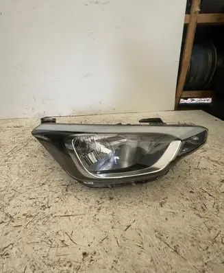 Hyundai i20 (GB IB) Headlight/headlamp 92102C8000
