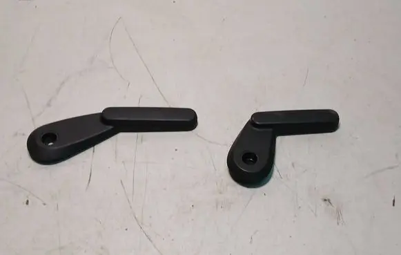 Opel Astra H Seat adjustment handle 24437070