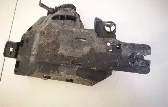 Volvo V70 Fuse box cover 9452547