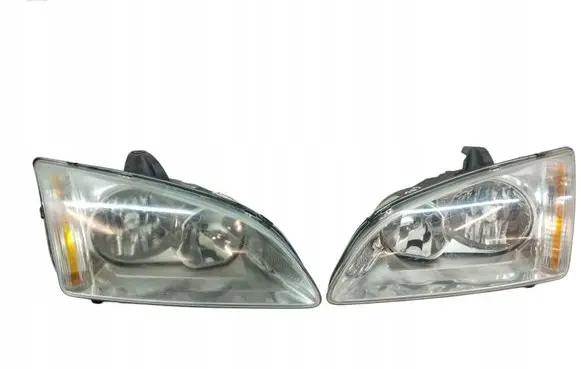 Ford Focus Headlights/headlamps set 4M5113W029AD