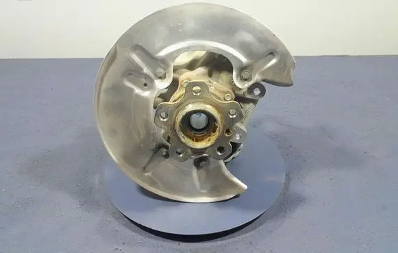 BMW X5 E53 Front wheel hub spindle knuckle 6876653