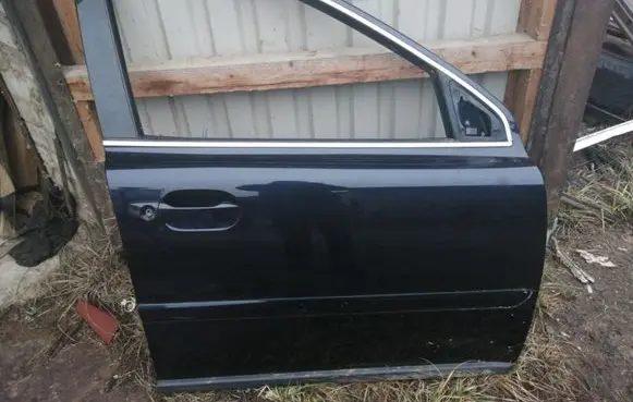 Volvo XC90 Front door