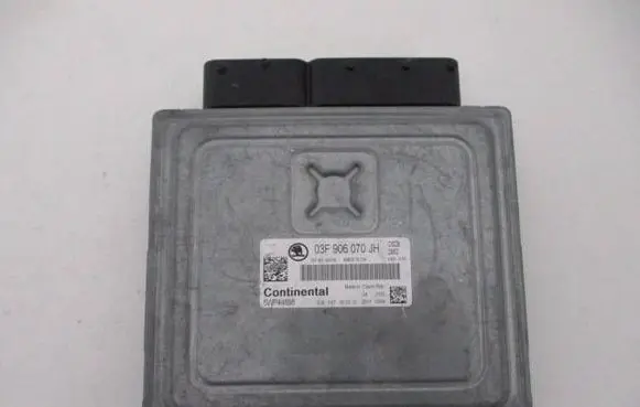 Skoda Yeti (5L) Engine control unit/module 03F906070JH