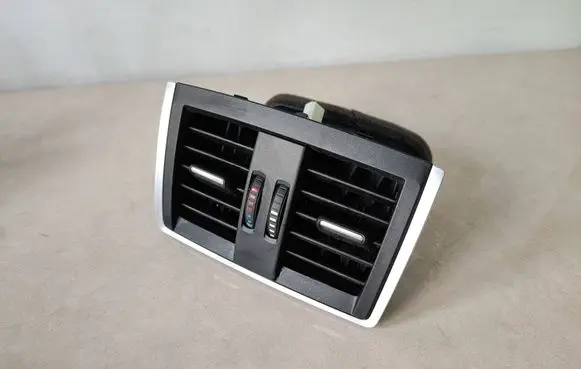 BMW 4 F36 Gran coupe Rear air vent grill 933367502