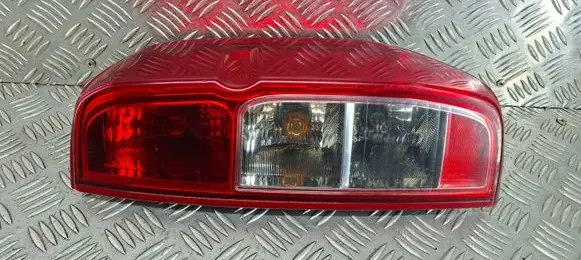 Nissan Navara D40 Rear/tail lights 22016467