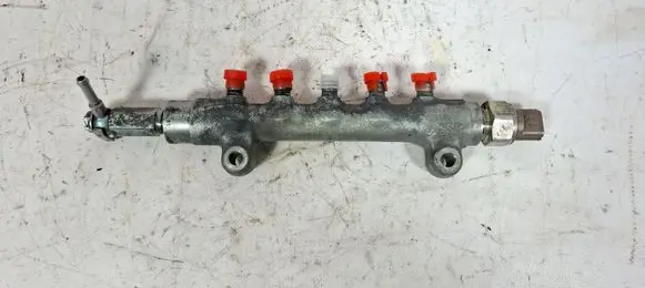 Subaru Forester SH Fuel main line pipe