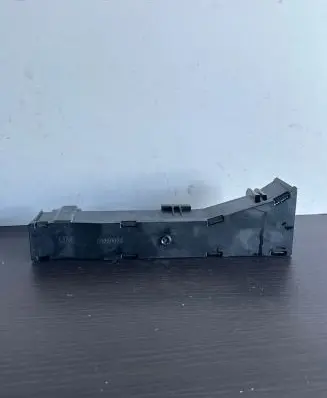 Opel Astra K Other engine bay part 39030032
