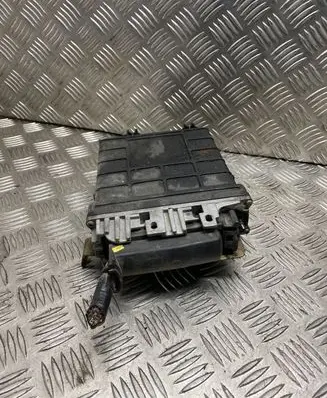 Volkswagen Golf III Engine control unit/module 0281001323 489802890602