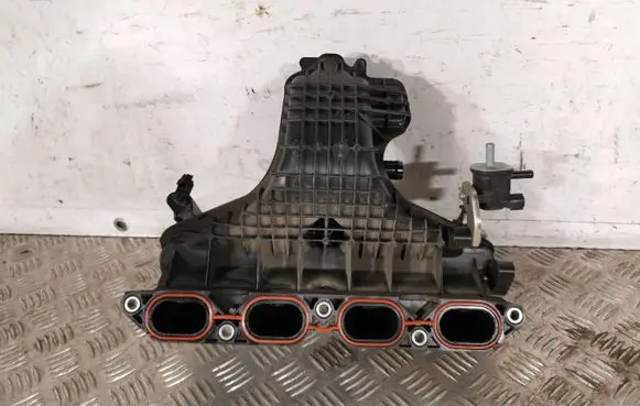Toyota Prius (XW30) Intake manifold 1712037054