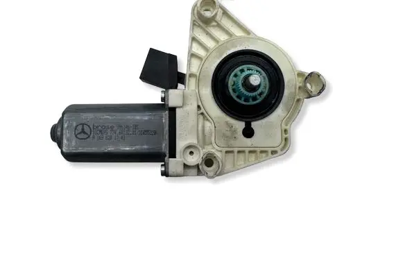Mercedes-Benz A W169 Front door window regulator motor A1698201742 996146101 31855320