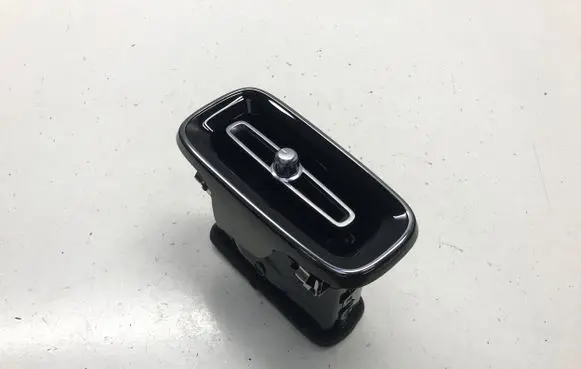 Volvo XC40 Dashboard side air vent grill/cover trim 31442626