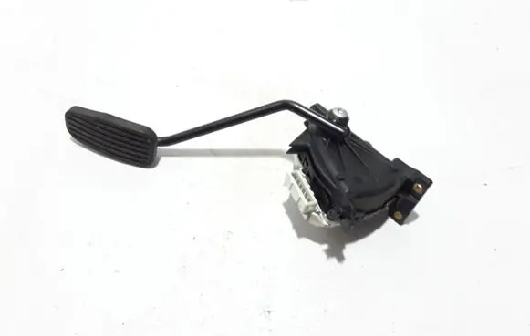Volvo XC90 Accelerator throttle pedal 30683521