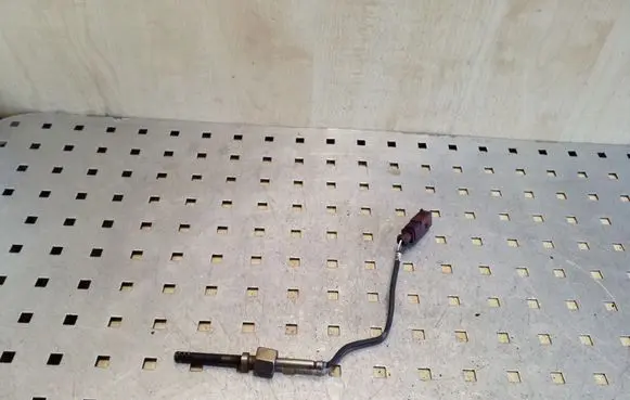 Volkswagen Crafter Exhaust gas temperature sensor 070906088A