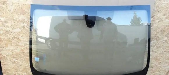 Peugeot Expert Front windscreen/windshield window 