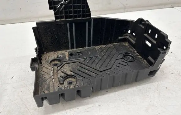 Opel Corsa F Battery tray 98235331