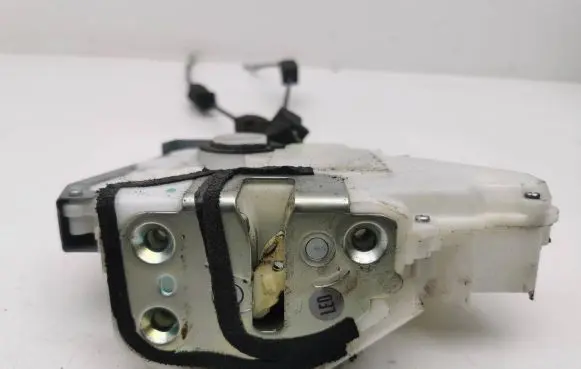 Honda Accord Front door lock