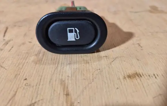 Saab 9-5 Fuel tank opening switch 156797 4617544