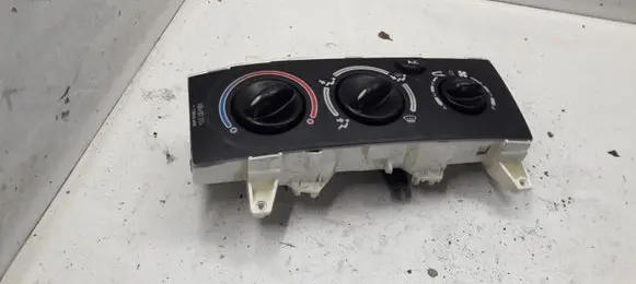 Renault Megane I Air conditioning (A/C) switch 663391J