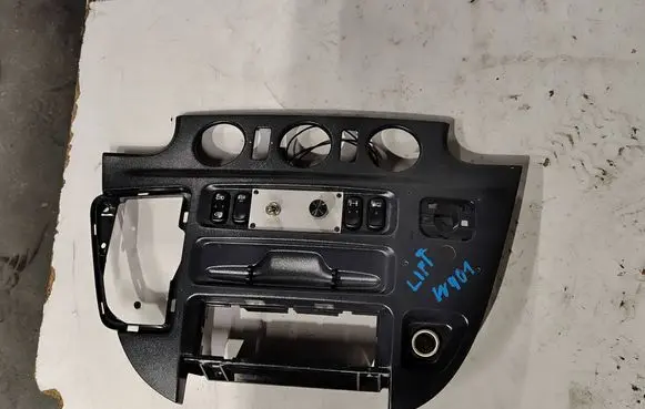 Mercedes-Benz Sprinter W901 W902 W903 W904 Panel trim 