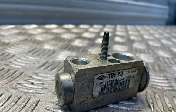 Ford S-MAX Air conditioning (A/C) expansion valve 9G9119849AA 324361