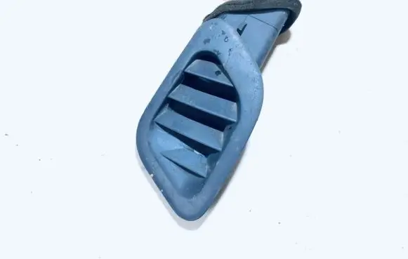 Dash center air vent grill