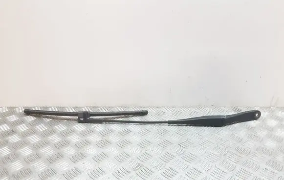 Opel Astra H Front wiper blade arm 13111220
