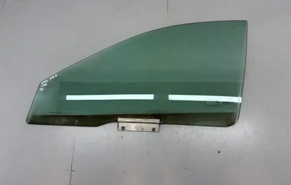 Volvo S40, V40 Front door window glass four-door 