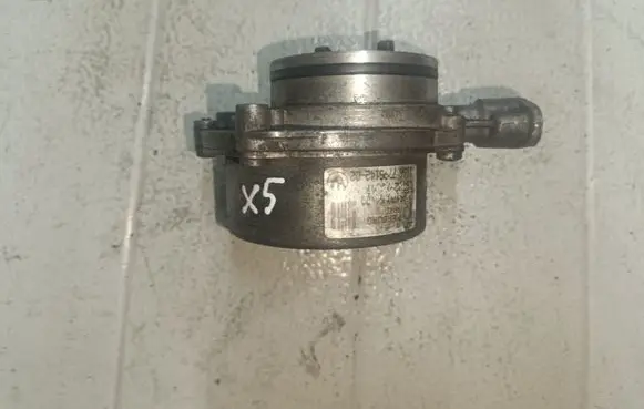 BMW X5 E53 Vacuum pump 1166779514202