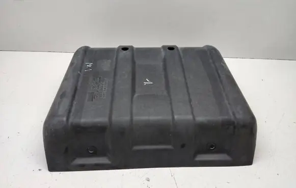 Vacuum air tank