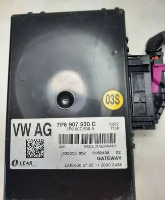 Volkswagen Touareg II Gateway control module 7P6907530C