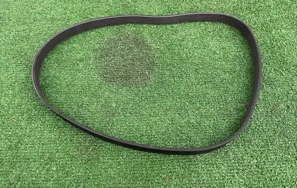 Volkswagen Caddy Alternator belt 04L260849G