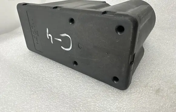Audi A6 S6 C4 4A Central locking vacuum pump 4A0862257A