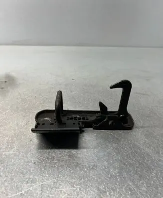 Volkswagen PASSAT B7 Engine bonnet/hood lock/latch loop/hook 3AA823480