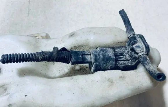 Windscreen/windshield washer pump