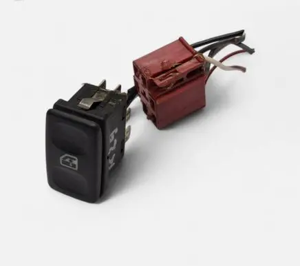 Land Rover Discovery Electric window control switch AMR2496