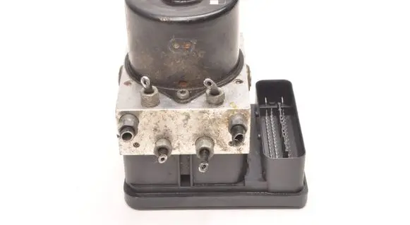 Volvo C70 ABS Pump 30742654