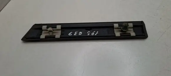 BMW 5 E39 Fender trim (molding) 8184481