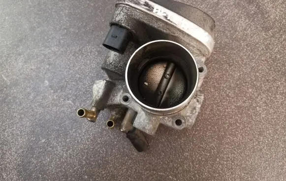 Seat Altea Throttle valve 06A133962AB