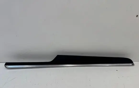 Porsche Macan (95B) Front door trim bar 95B867409