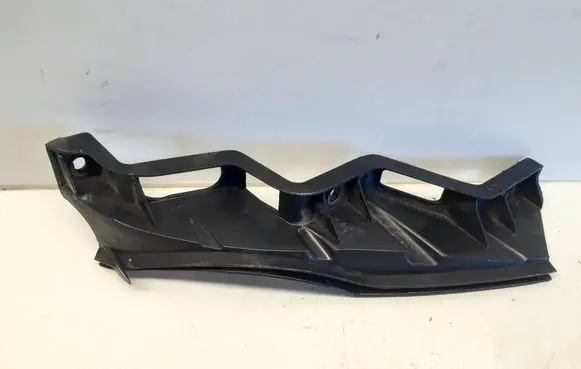 Volkswagen PASSAT B6 Front bumper mounting bracket 3C0807889