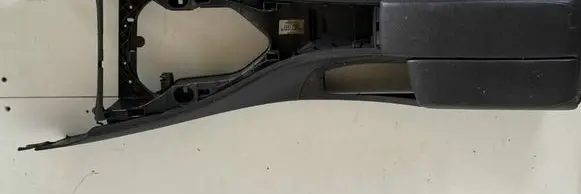 BMW 3 E90 E91 Center console 9153269 58450713 E116237023