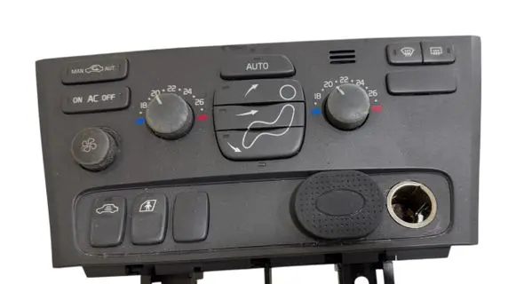 Volvo V70 Climate control unit 9452363