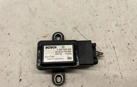 BMW 5 E39 ESP acceleration yaw rate sensor 6753694 0265005248 0017455