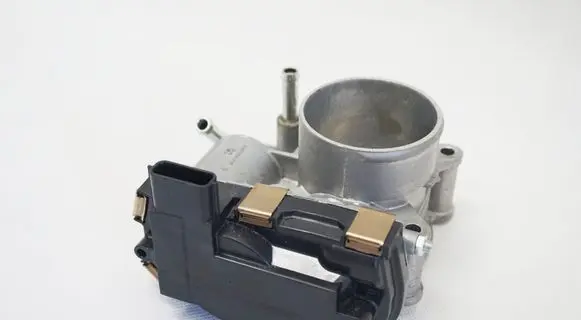 Renault Clio V Throttle body valve 