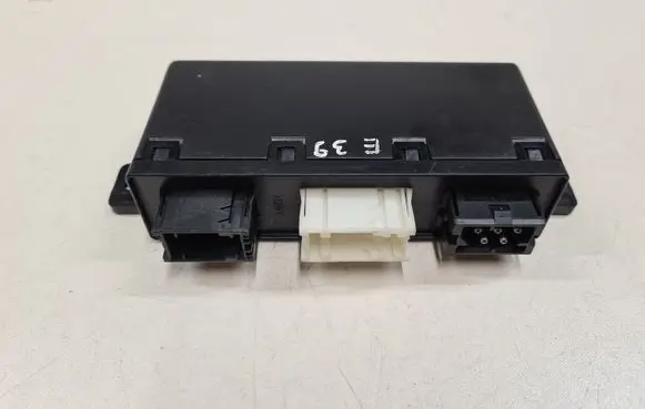 BMW 5 E39 Comfort/convenience module 613569042559 69042559 689667