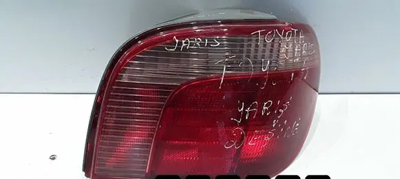 Toyota Yaris Rear/tail lights